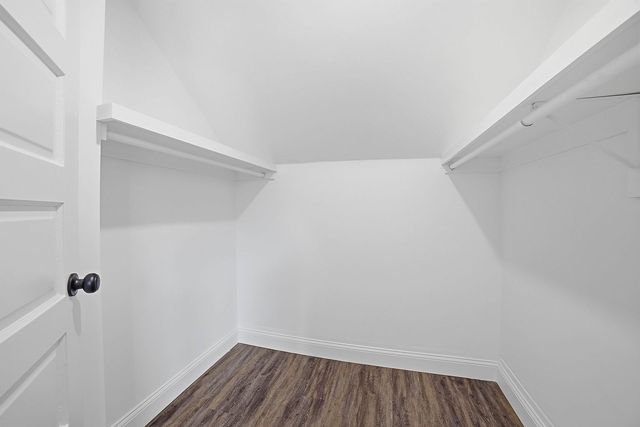 38 wesleya Wesleyan St, Shrewsbury, MA 01545