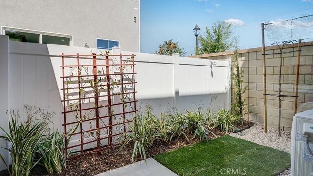 4552 S Forsyth Paseo, Ontario, CA 91762