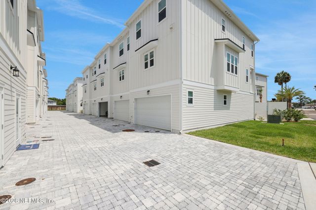 22 N BEACH Way, Jacksonville Beach, FL 32250