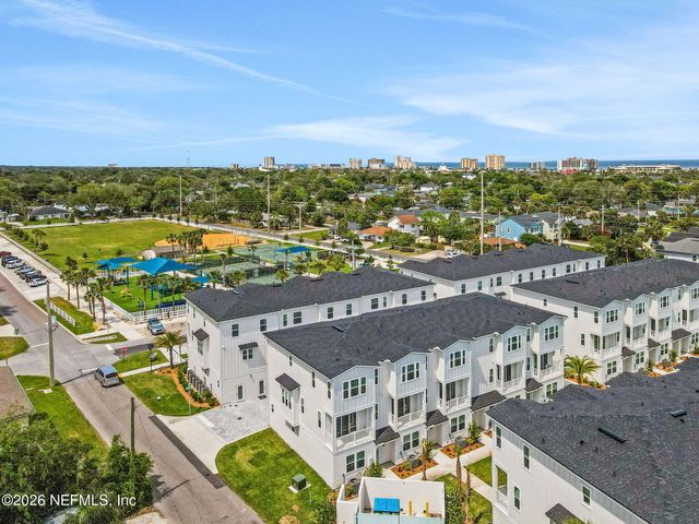 22 N BEACH Way, Jacksonville Beach, FL 32250