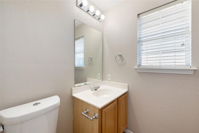 207 Wesley Ridge DR, Spicewood, TX 78669