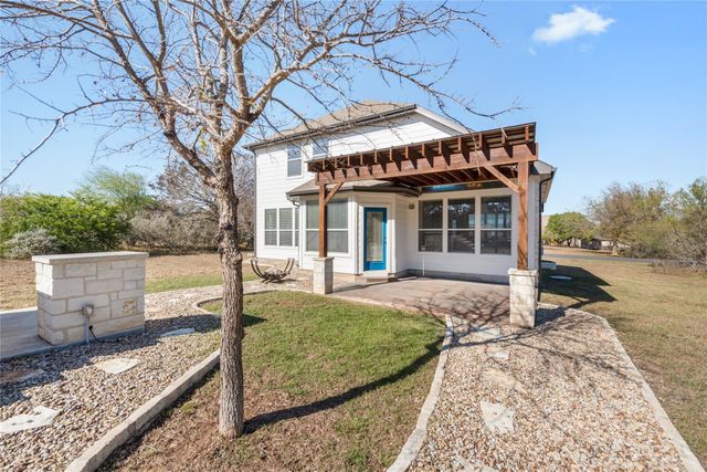 207 Wesley Ridge DR, Spicewood, TX 78669