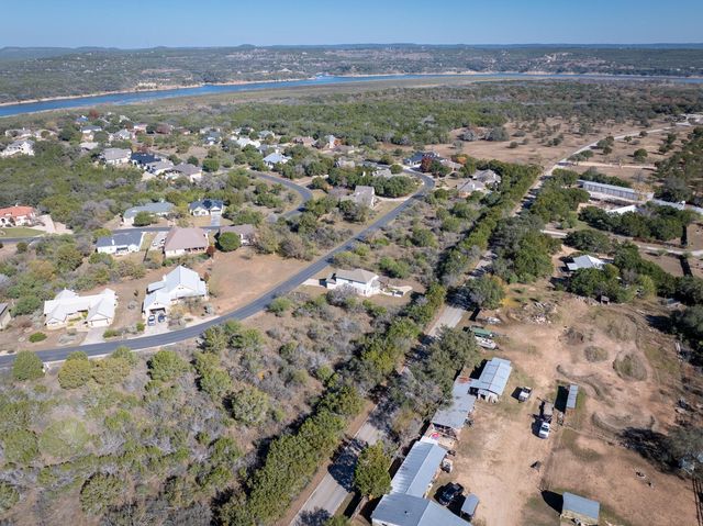 207 Wesley Ridge DR, Spicewood, TX 78669