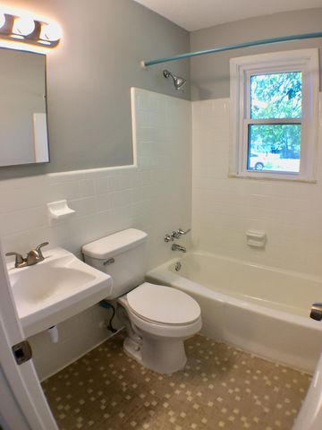 1559 Brookbank Avenue B, Charleston, SC 29412