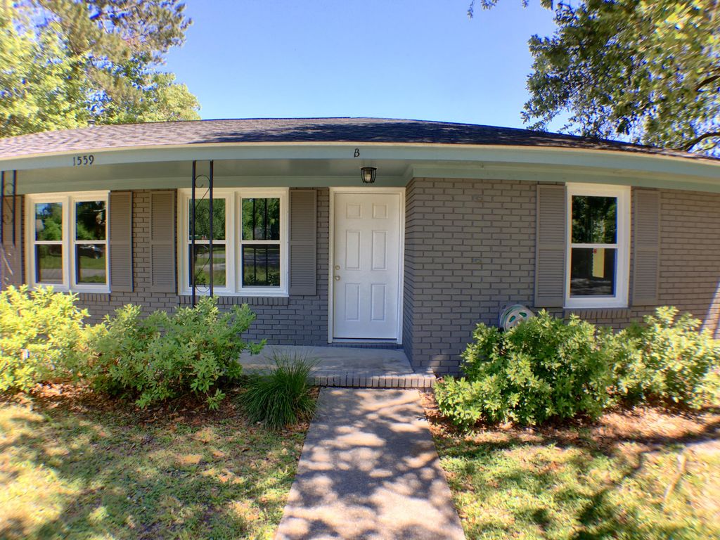 1559 Brookbank Avenue B, Charleston, SC 29412