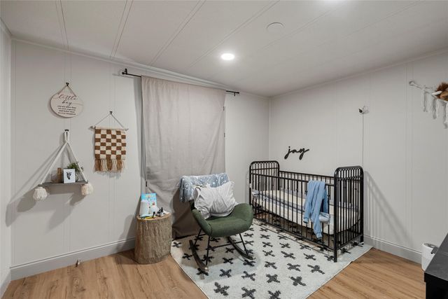 210 W 9th Street, Mcgregor, TX 76657