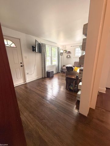 1542 Vermont Street, Saginaw, MI 48602