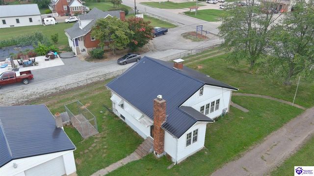 619 S Wilson Rd, Radcliff, KY 40160