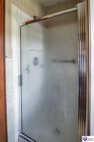 619 S Wilson Rd, Radcliff, KY 40160