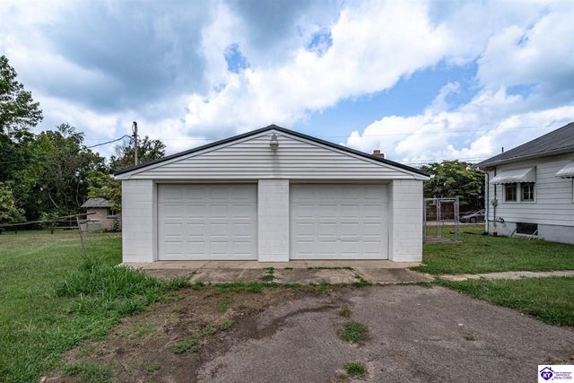 619 S Wilson Rd, Radcliff, KY 40160