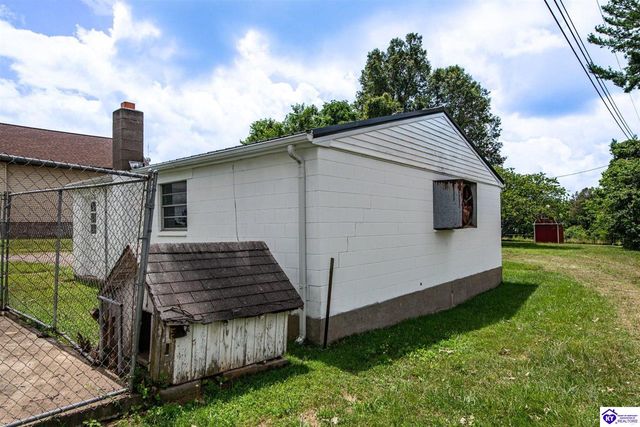 619 S Wilson Rd, Radcliff, KY 40160