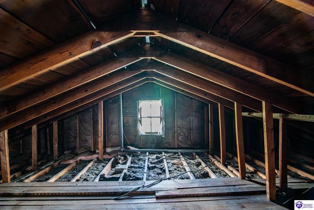 619 S Wilson Rd, Radcliff, KY 40160