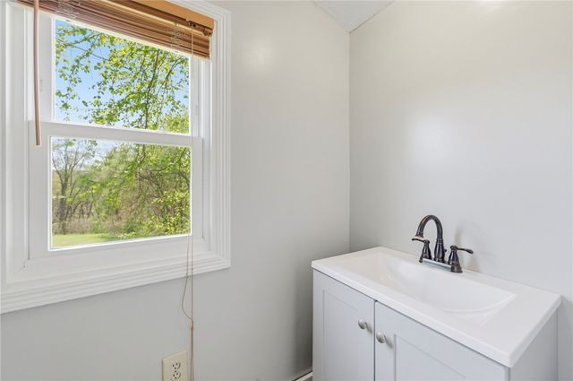 365 W Park Rd, Muddy Creek Twp, PA 16051