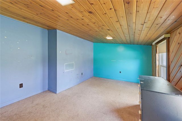 365 W Park Rd, Muddy Creek Twp, PA 16051