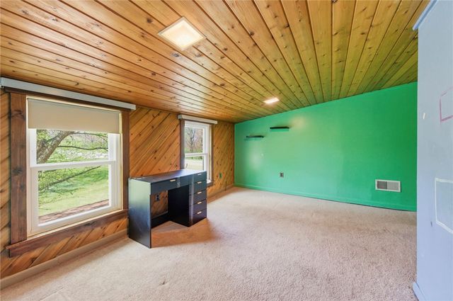 365 W Park Rd, Muddy Creek Twp, PA 16051