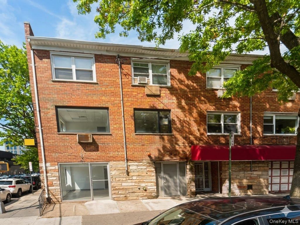 142-01 37th Avenue, Flushing, NY 11354