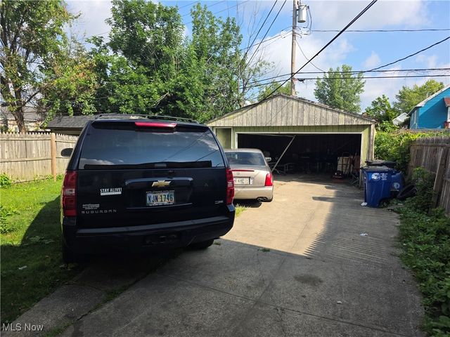 12009 Lenacrave Avenue, Cleveland, OH 44105