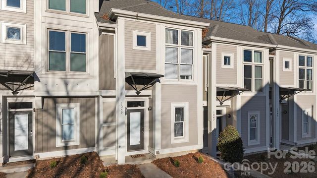 1049 Park West Drive, Charlotte, NC 28209