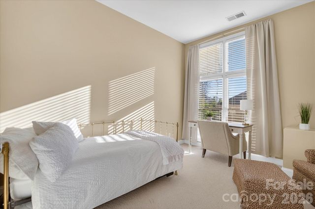 1049 Park West Drive, Charlotte, NC 28209