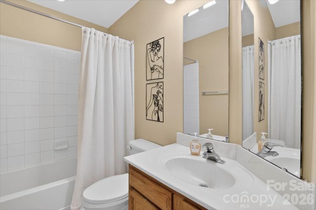 1049 Park West Drive, Charlotte, NC 28209