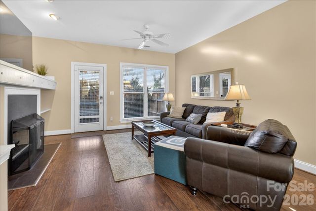 1049 Park West Drive, Charlotte, NC 28209