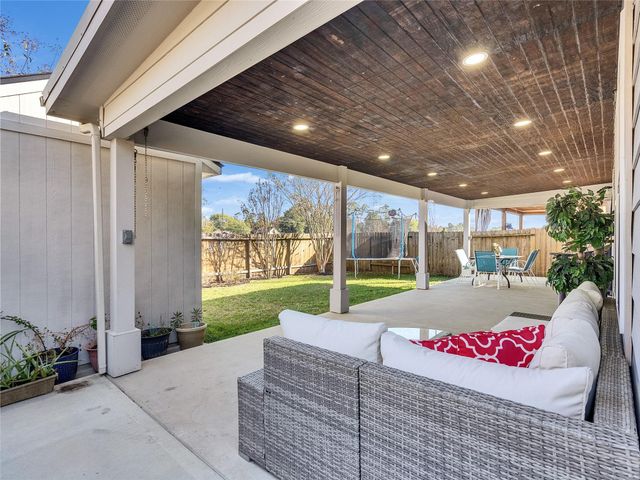 17514 Solly Oak Place, Humble, TX 77396