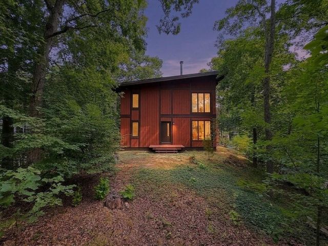 223 Boston Post Rd, Weston, MA 02493