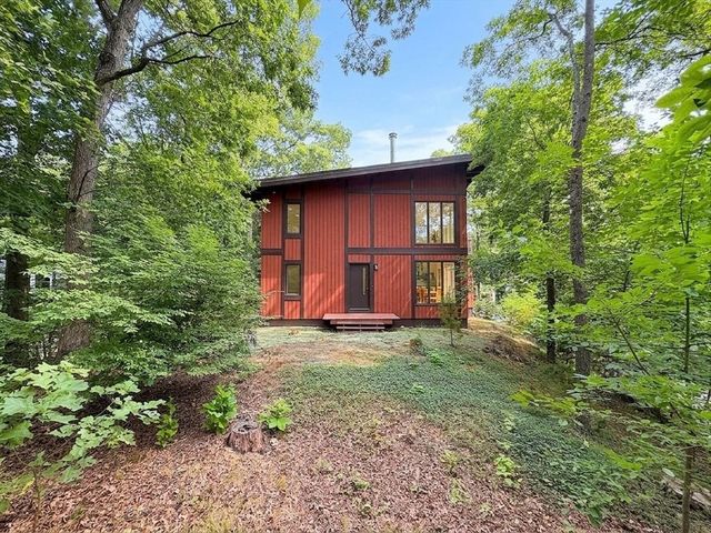 223 Boston Post Rd, Weston, MA 02493