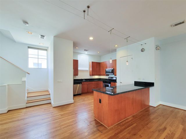 4313 Feagan Street A, Houston, TX 77007