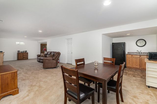 856 Hocking Meadow Circle, Monroe, OH 45050