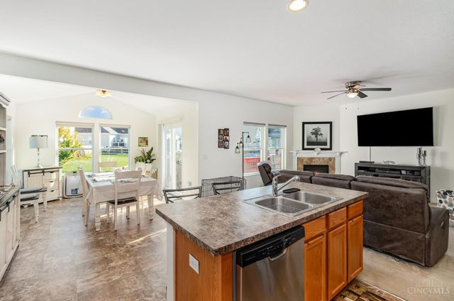 856 Hocking Meadow Circle, Monroe, OH 45050