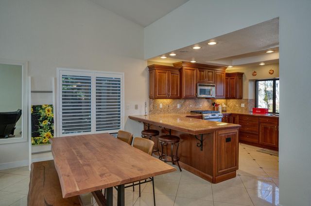 1107 Humbug Way, Auburn, CA 95603