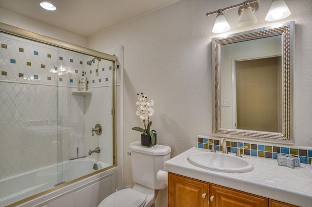 1107 Humbug Way, Auburn, CA 95603