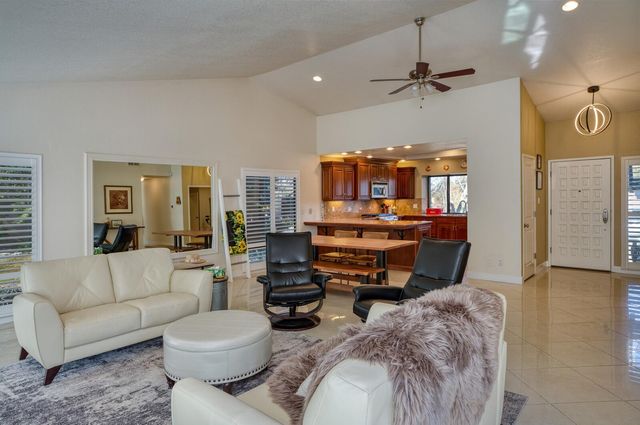 1107 Humbug Way, Auburn, CA 95603