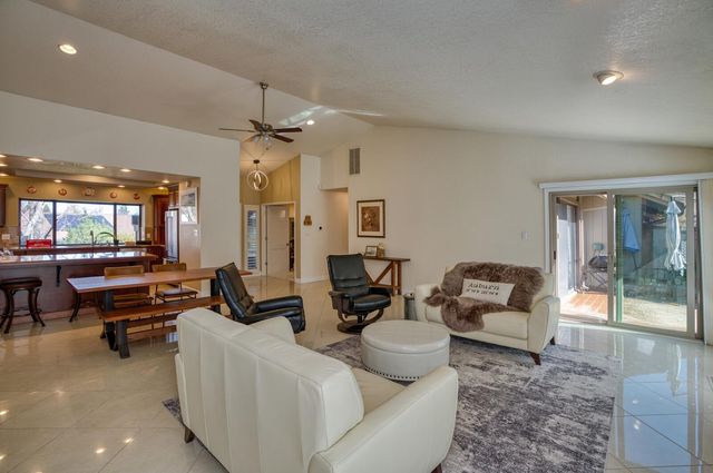 1107 Humbug Way, Auburn, CA 95603