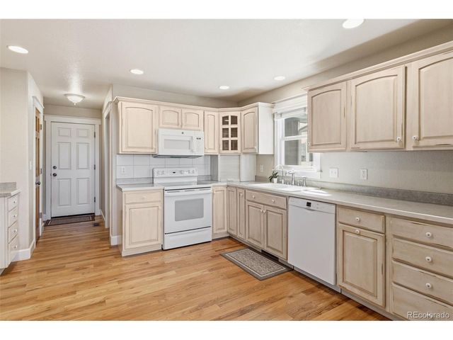 825 Rose Dr, Brighton, CO 80601