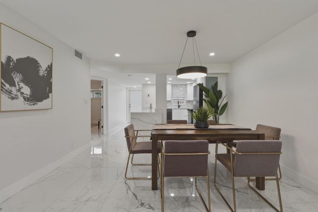 9523 N Hollybrook Lake Drive 103, Pembroke Pines, FL 33025