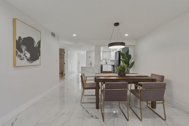 9523 N Hollybrook Lake Drive 103, Pembroke Pines, FL 33025
