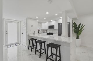 9523 N Hollybrook Lake Drive 103, Pembroke Pines, FL 33025
