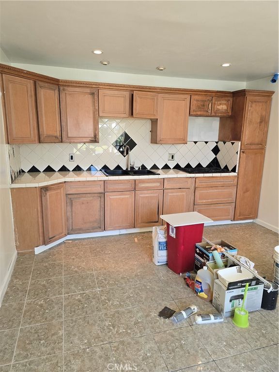 Image 5 of property listing at 448 Chatterton Avenue, La Puente, CA 91744