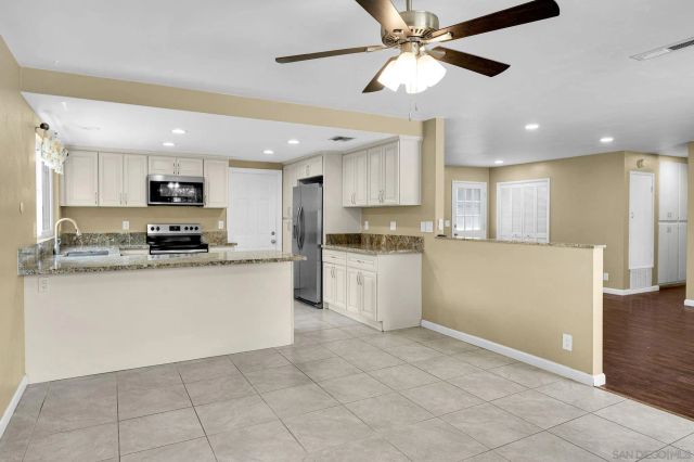 853 Hale Ct, El Cajon, CA 92020