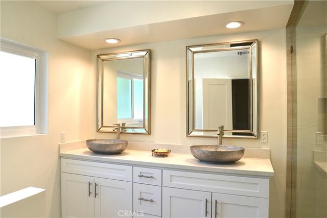 20962 Bandera Street, Woodland Hills, CA 91364