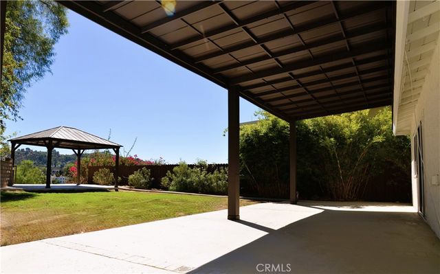20962 Bandera Street, Woodland Hills, CA 91364