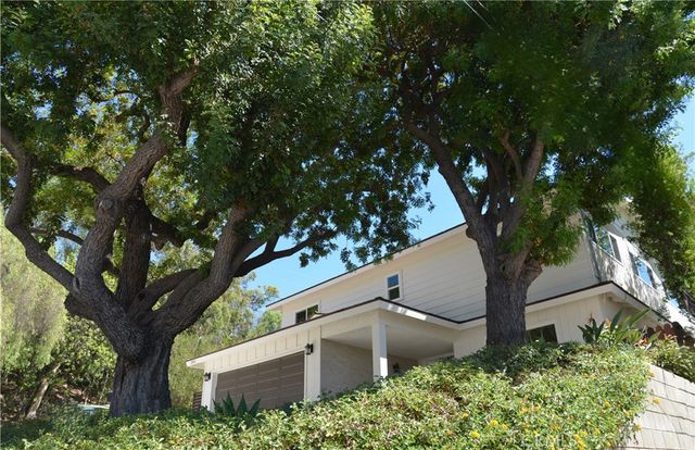 20962 Bandera Street, Woodland Hills, CA 91364