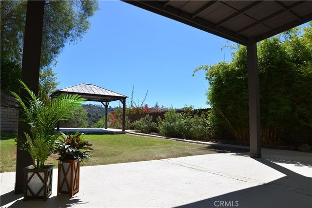 20962 Bandera Street, Woodland Hills, CA 91364