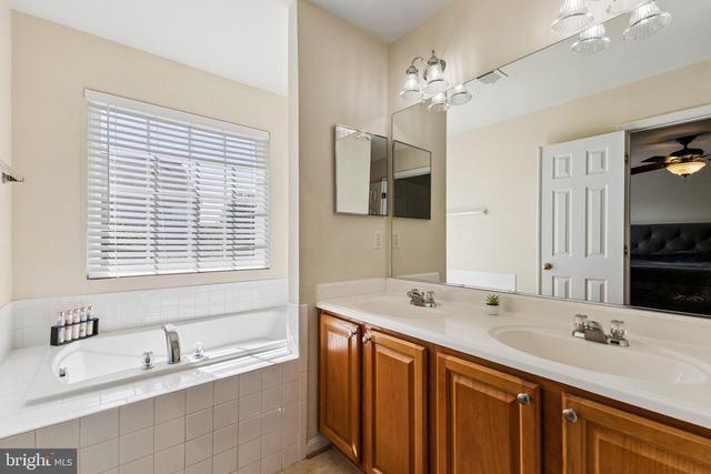 12047 KEMPS LANDING CIR, Manassas, VA 20109