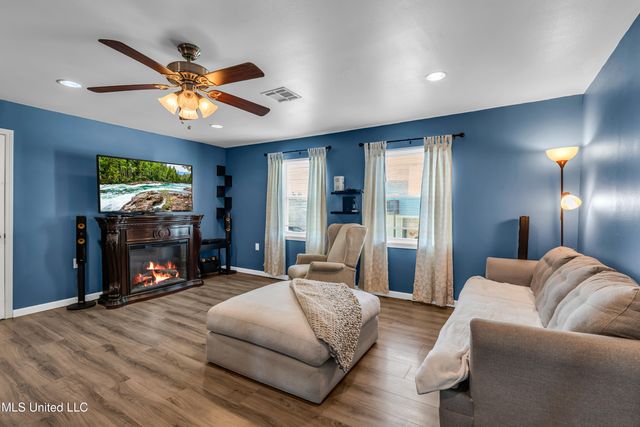 10210 Bayou View Drive, Bay Saint Louis, MS 39520