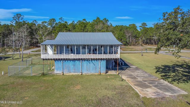 10210 Bayou View Drive, Bay Saint Louis, MS 39520