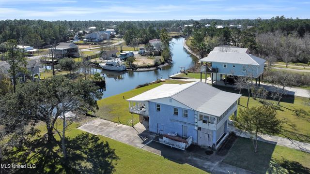 10210 Bayou View Drive, Bay Saint Louis, MS 39520