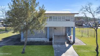 10210 Bayou View Drive, Bay Saint Louis, MS 39520